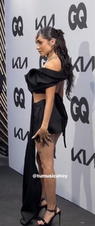 Maria Becerra feet photo thumbnail