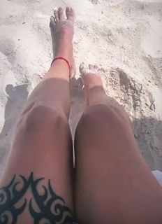 Maria Becerra feet photo thumbnail