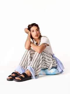 Maria Becerra feet photo 20