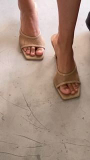 Maria Becerra feet photo 4