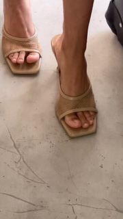 Maria Becerra feet photo 3