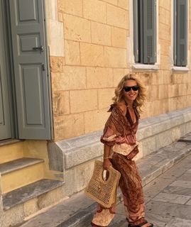 Maria Bekatorou feet photo 1