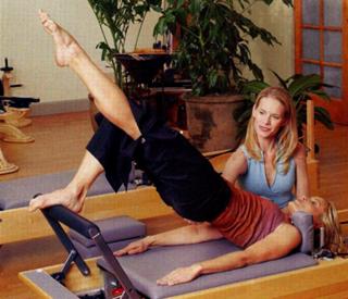 Maria Bello feet photo thumbnail