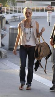 Maria Bello feet photo thumbnail