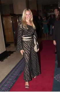 Maria Bello feet photo thumbnail