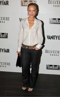 Maria Bello feet photo thumbnail