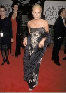 Maria Bello feet photo thumbnail