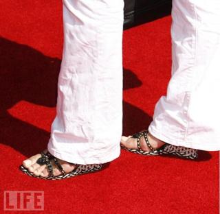Maria Bello feet photo thumbnail