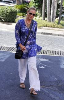 Maria Bello feet photo thumbnail
