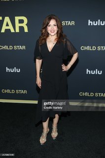 Maria Canals-Barrera feet photo thumbnail