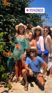 Maria Celeste Arraras feet photo thumbnail