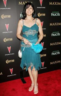 Maria Conchita Alonso feet photo thumbnail