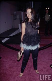 Maria Conchita Alonso feet photo thumbnail