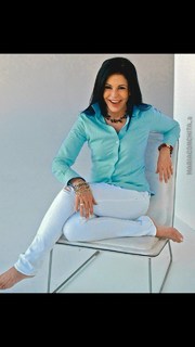 Maria Conchita Alonso feet photo thumbnail
