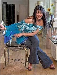 Maria Conchita Alonso feet photo thumbnail