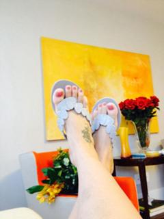 Maria Cândida feet photo 10