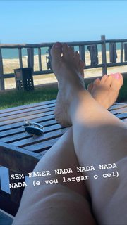 Maria Cândida feet photo 3