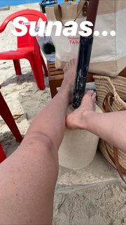 Maria Cândida feet photo 20