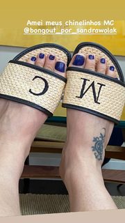 Maria Cândida feet photo 1