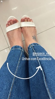 Maria Cândida feet photo 10