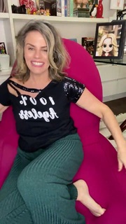 Maria Cândida feet photo 8
