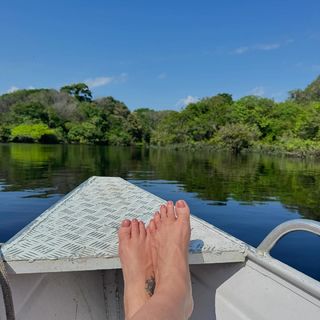 Maria Cândida feet photo 6