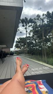 Maria Cândida feet photo 6