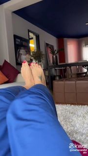 Maria Cândida feet photo 8