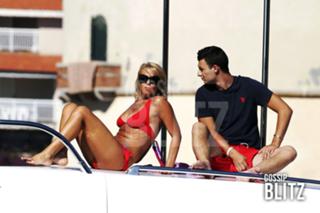 Maria De Filippi feet photo thumbnail