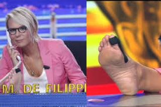 Maria De Filippi feet photo thumbnail