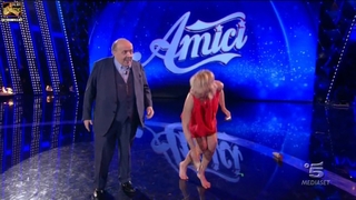 Maria De Filippi feet photo thumbnail
