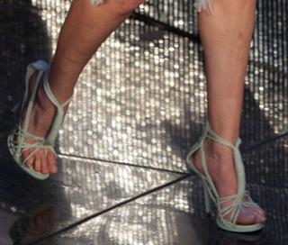 Maria De Filippi feet photo thumbnail