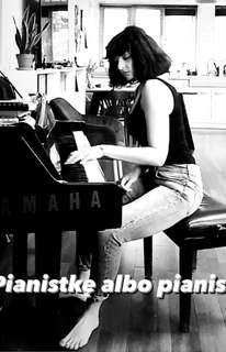 Maria Debska feet photo 19