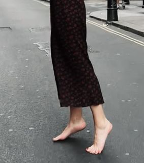 Maria Debska feet photo 1