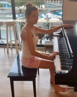 Maria Debska feet photo 15