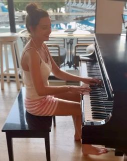 Maria Debska feet photo 14