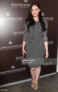 Maria Ehrich feet photo thumbnail