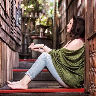 Maria Ehrich feet photo thumbnail