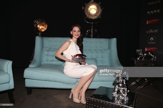 Maria Ehrich feet photo thumbnail