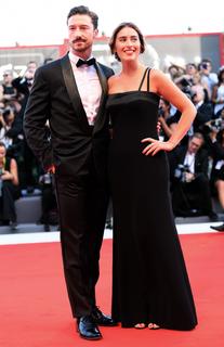 Maria Elena Boschi feet photo thumbnail