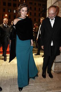 Maria Elena Boschi feet photo thumbnail