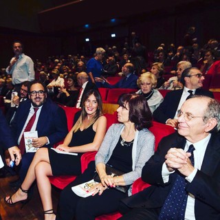 Maria Elena Boschi feet photo thumbnail