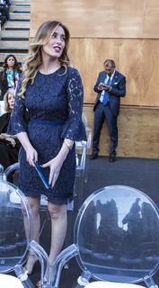 Maria Elena Boschi feet photo thumbnail