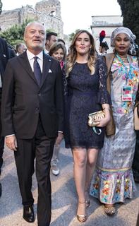 Maria Elena Boschi feet photo thumbnail