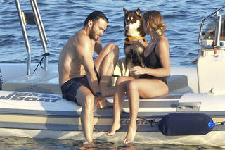 Maria Elena Boschi feet photo thumbnail