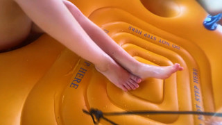 Maria Emanuelly feet photo 9