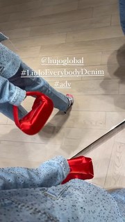Maria Esposito feet photo 3