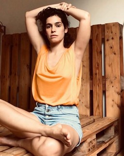 Maria Flor feet photo 7