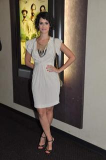 Maria Flor feet photo 14