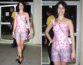 Maria Flor feet photo 12